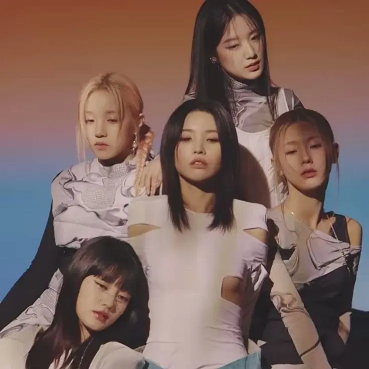 (G)I-dle